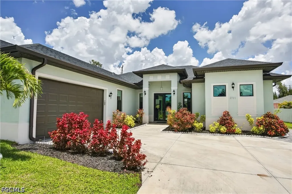 2701 NW 11th Street Cape Coral FL 33993
