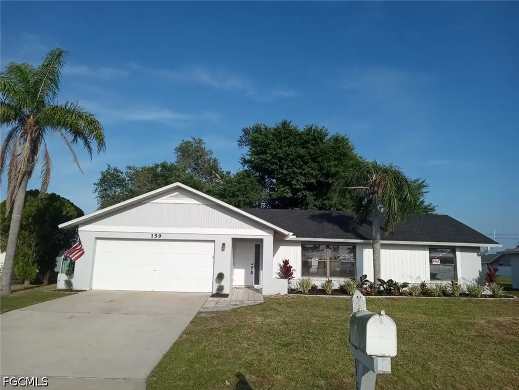 159 SE Santa Barbara Place Cape Coral FL 33990