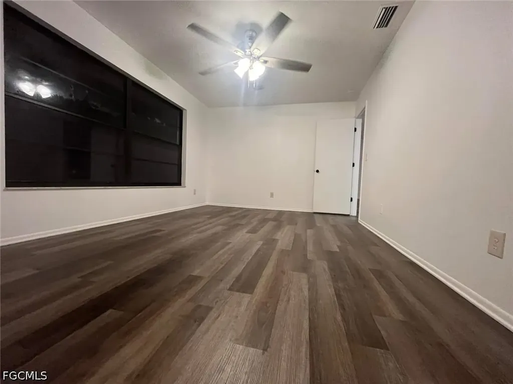 159 SE Santa Barbara Place Cape Coral FL 33990