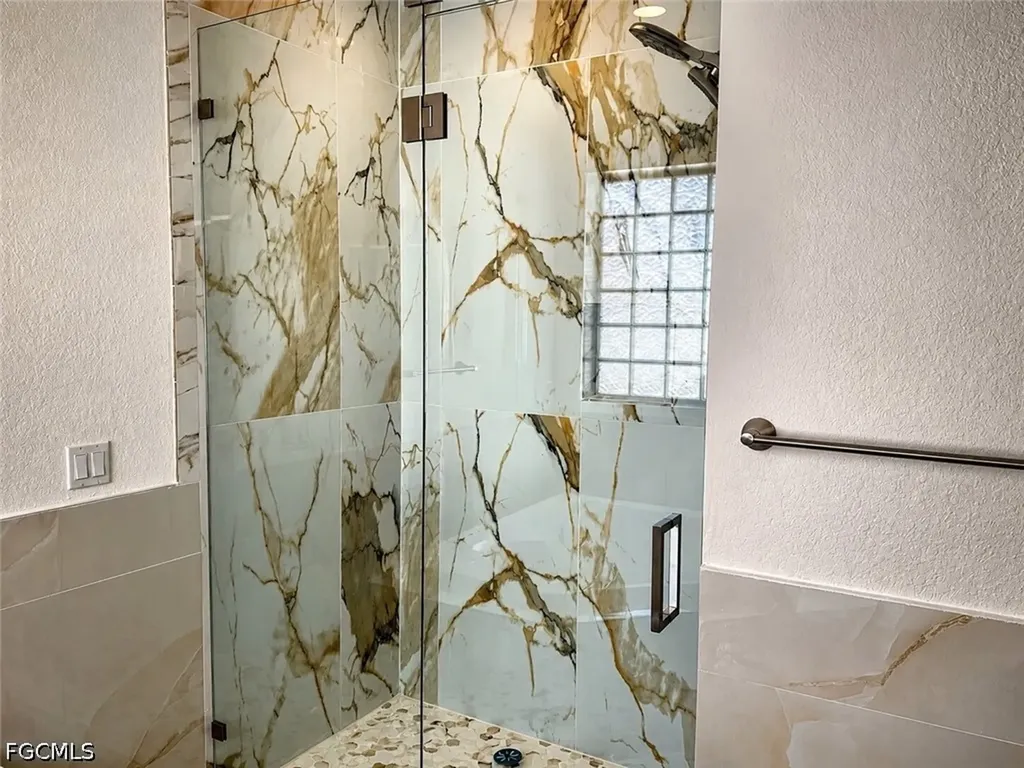 1118 SE 16th Terrace Cape Coral FL 33990