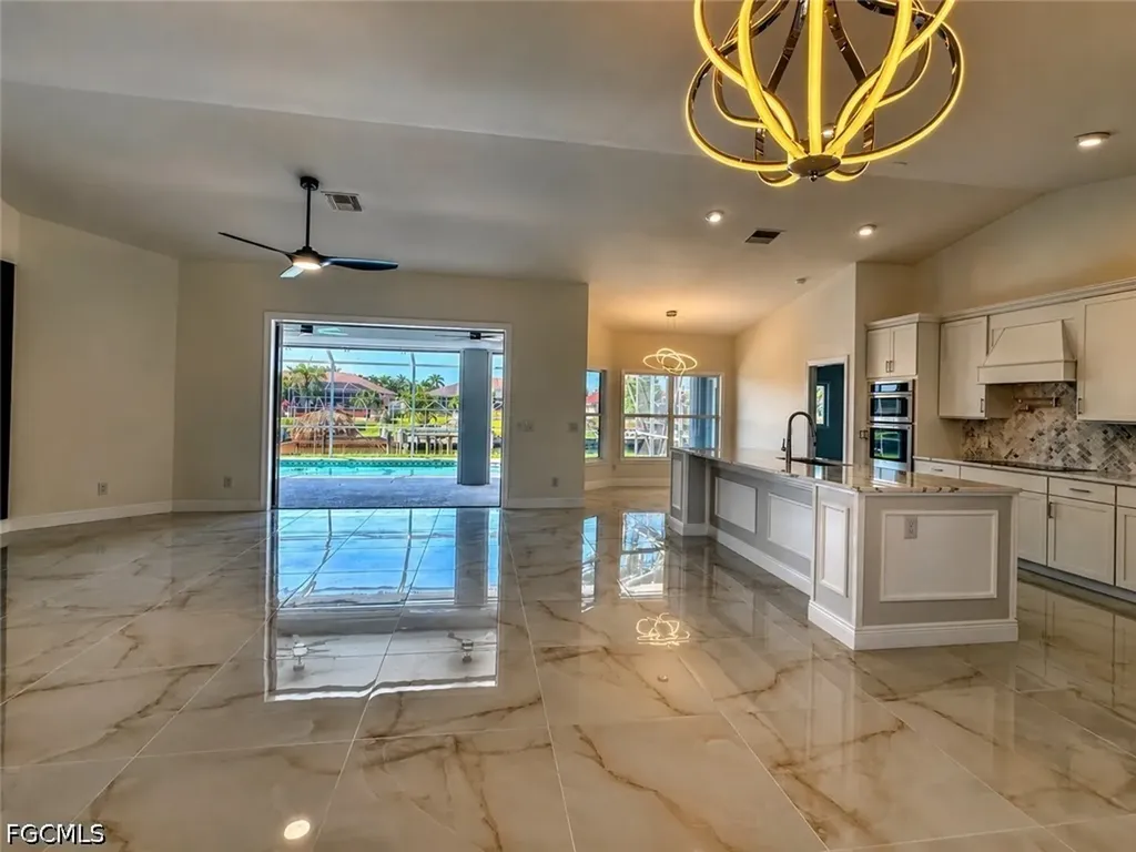 1118 SE 16th Terrace Cape Coral FL 33990