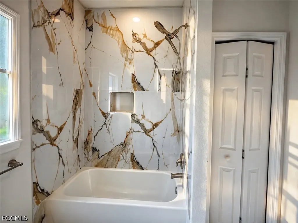 1118 SE 16th Terrace Cape Coral FL 33990