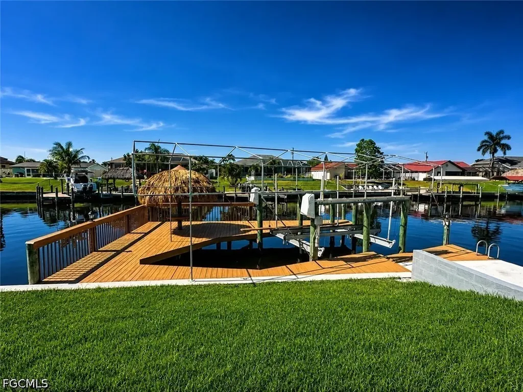 1118 SE 16th Terrace Cape Coral FL 33990