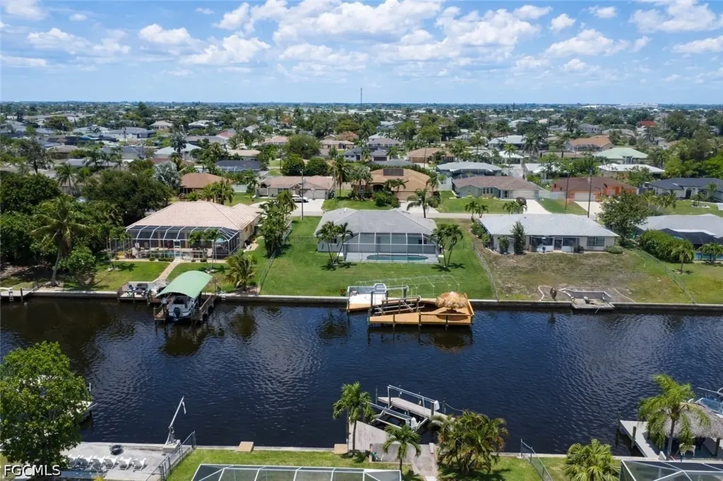 1118 SE 16th Terrace Cape Coral FL 33990