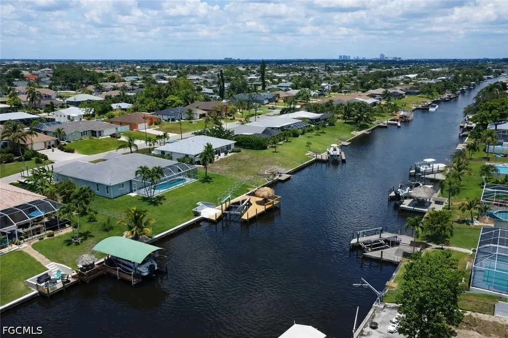 1118 SE 16th Terrace Cape Coral FL 33990
