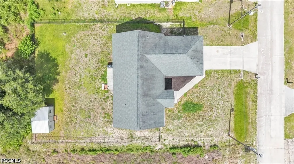 2703 38th Street SW Lehigh Acres FL 33976