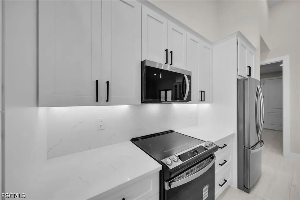 3532 Country Club Boulevard Cape Coral FL 33904