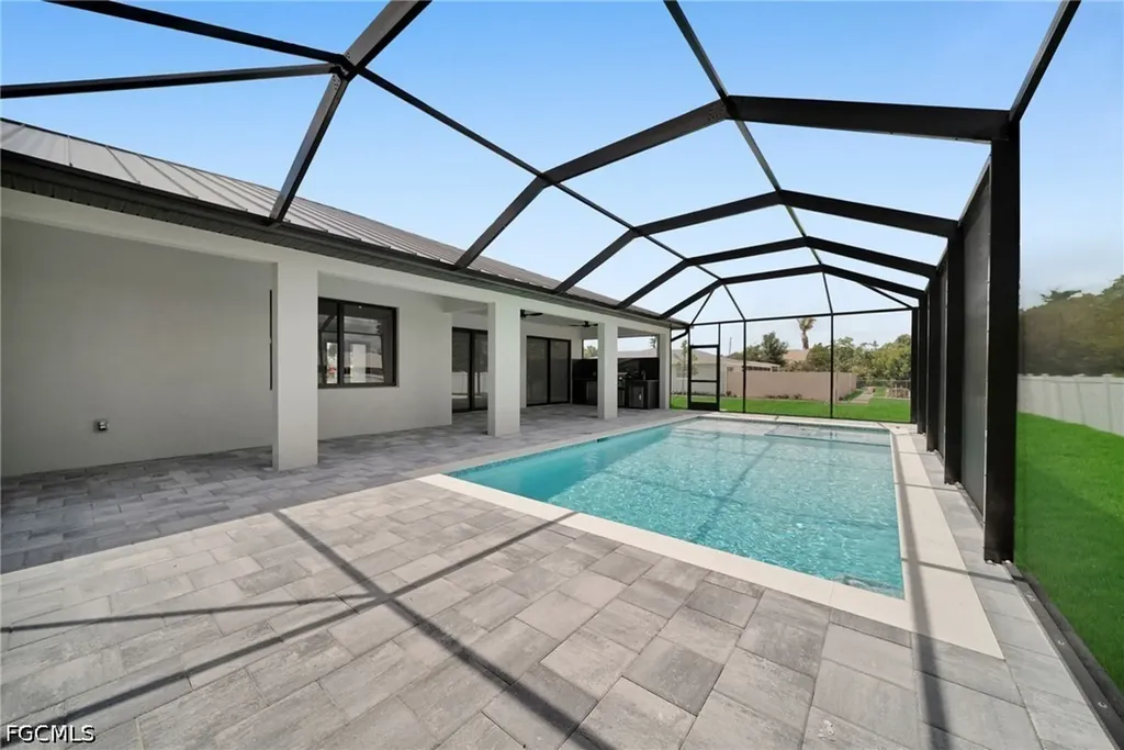 3532 Country Club Boulevard Cape Coral FL 33904