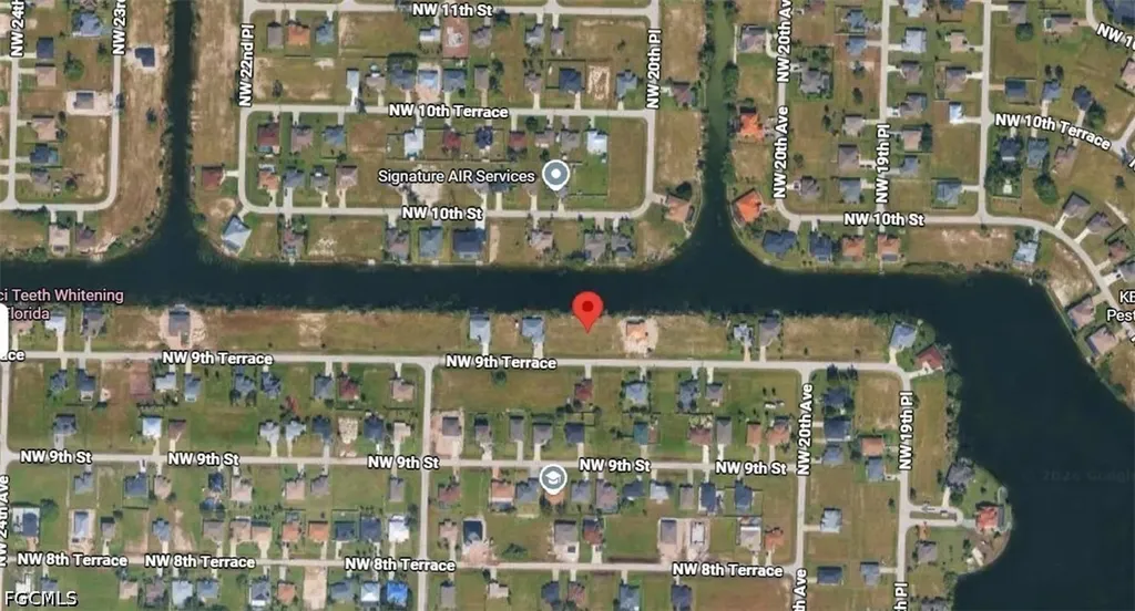 2033 NW 9th Terrace Cape Coral FL 33993