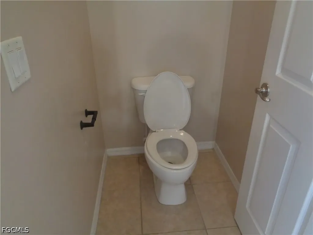 2463 Nature Pointe Loop Fort Myers FL 33905