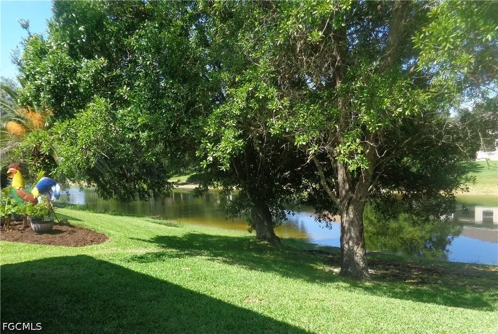 2463 Nature Pointe Loop Fort Myers FL 33905