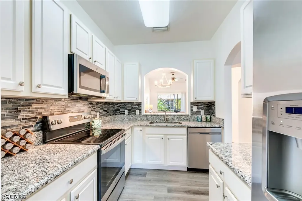 7863 Lake Sawgrass Loop Fort Myers FL 33907