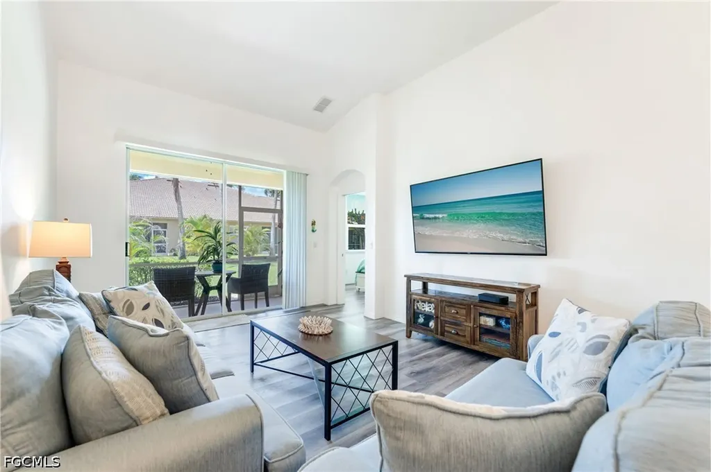 7863 Lake Sawgrass Loop Fort Myers FL 33907