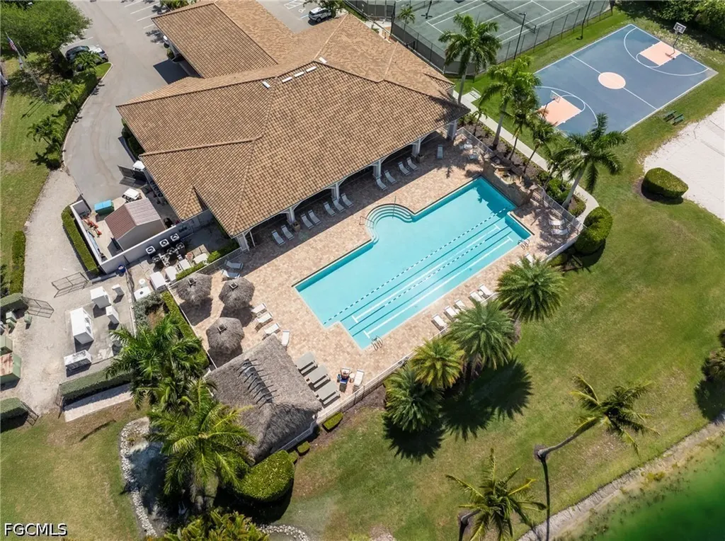7863 Lake Sawgrass Loop Fort Myers FL 33907