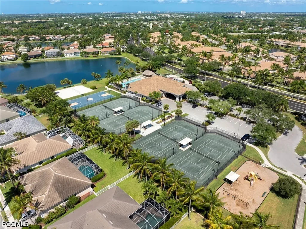 7863 Lake Sawgrass Loop Fort Myers FL 33907