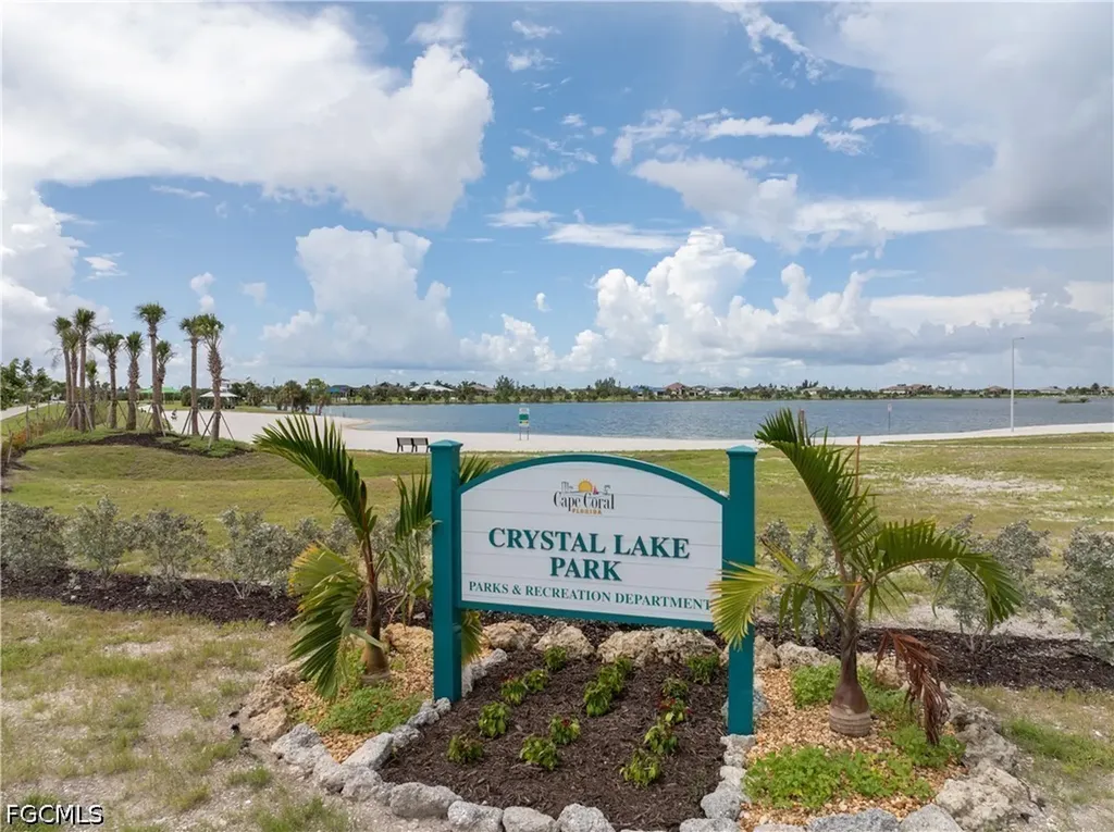 3835 NW 44th Place Cape Coral FL 33993