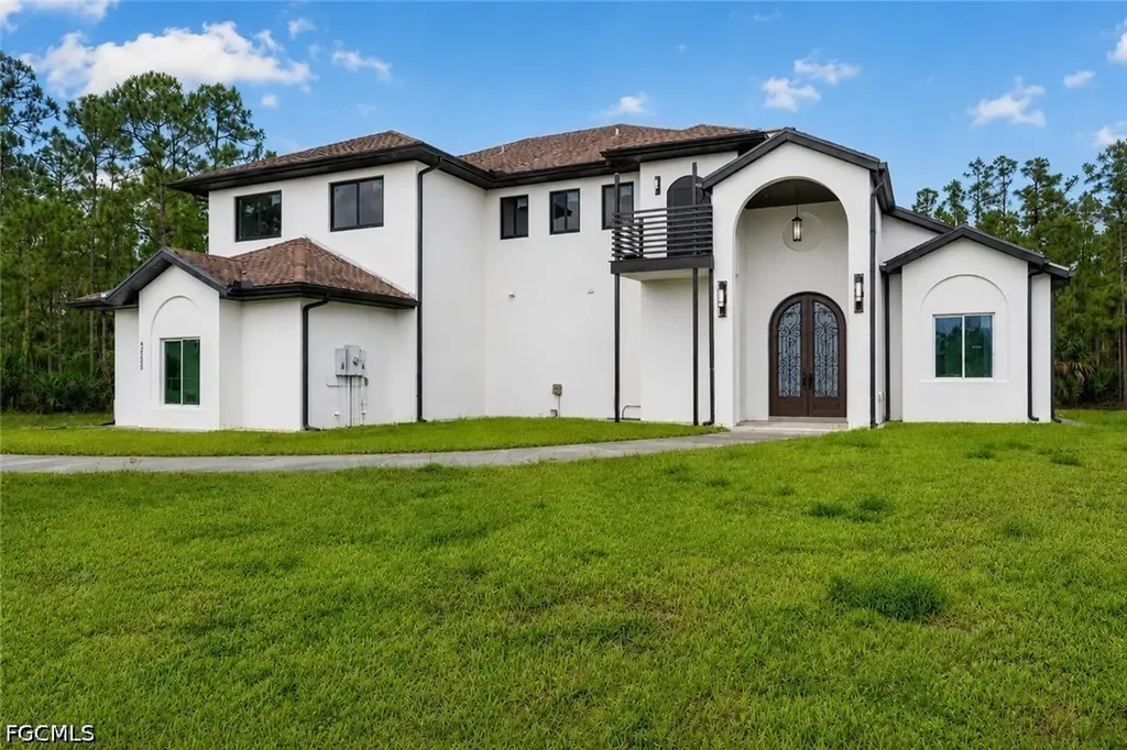 Naples FL, 2665 Oil Well Road