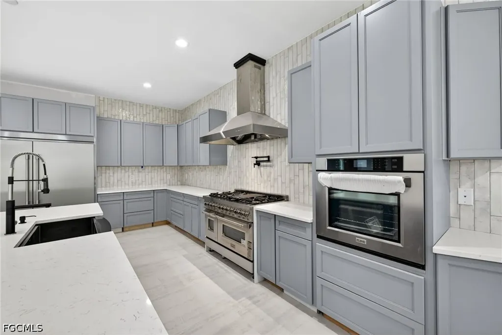 2665 Oil Well Road Naples FL 34120