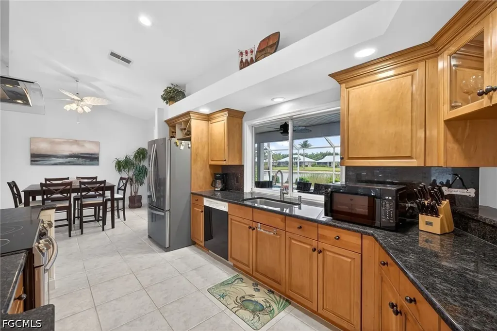 12593 Coconut Creek Court Fort Myers FL 33908