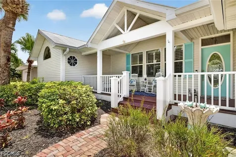 12593 Coconut Creek Court Fort Myers FL 33908