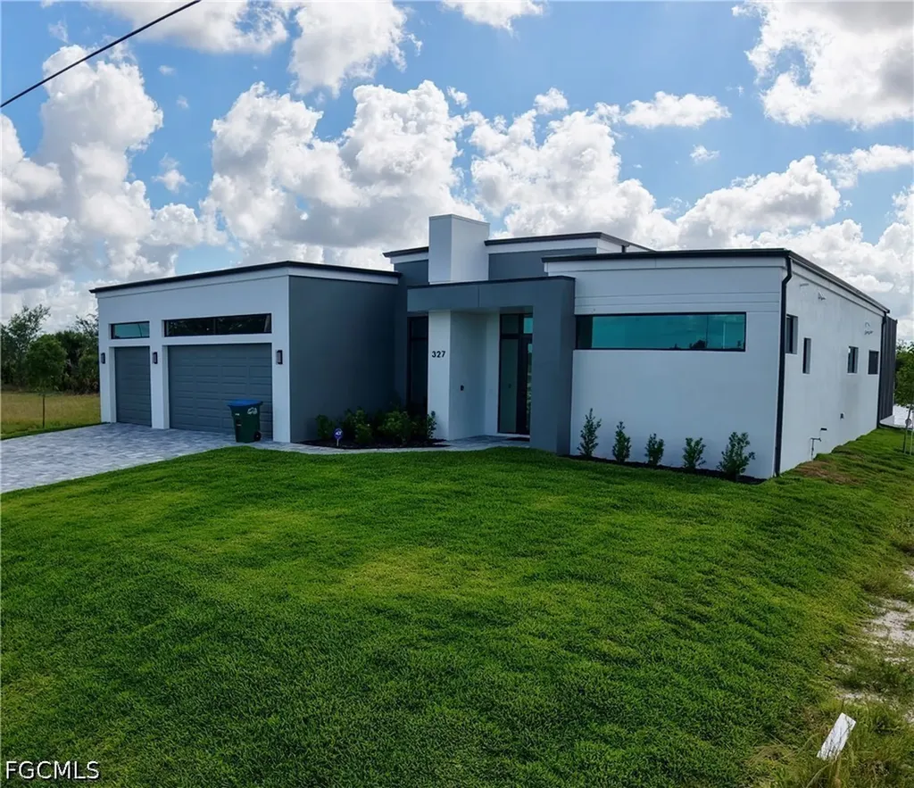 2135 SW 8th Place Cape Coral FL 33991