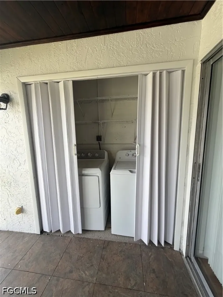 1100 Pondella Road Cape Coral FL 33909