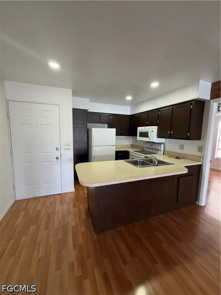 1100 Pondella Road Cape Coral FL 33909