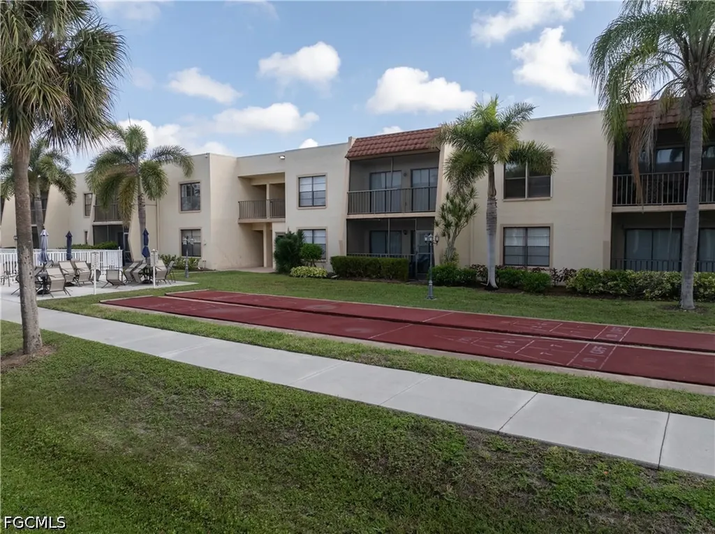 12501 Mcgregor Boulevard Fort Myers FL 33919