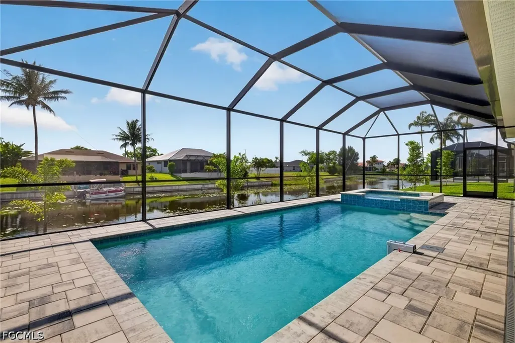2632 SW 10th Avenue Cape Coral FL 33914