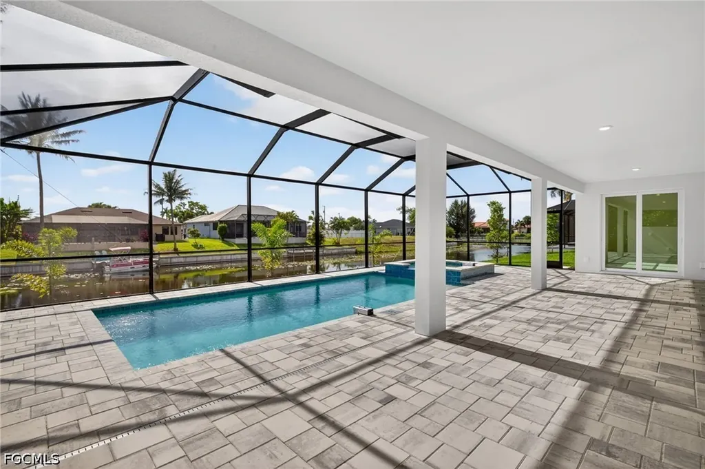 2632 SW 10th Avenue Cape Coral FL 33914