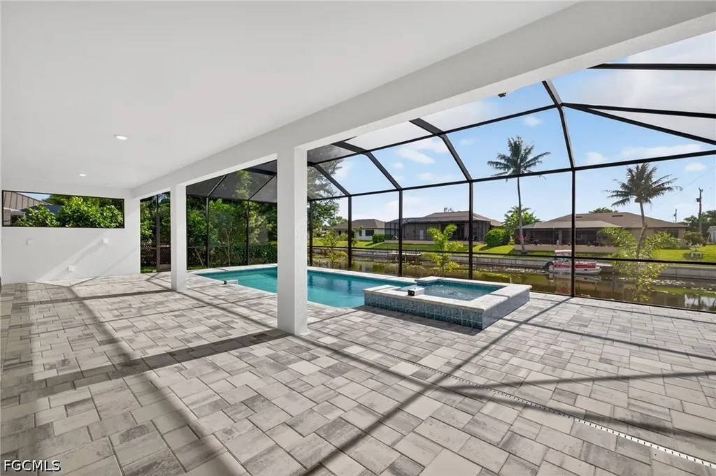 2632 SW 10th Avenue Cape Coral FL 33914