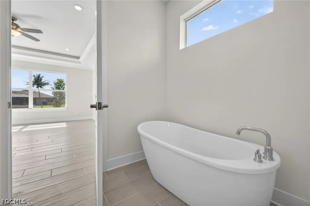 2632 SW 10th Avenue Cape Coral FL 33914