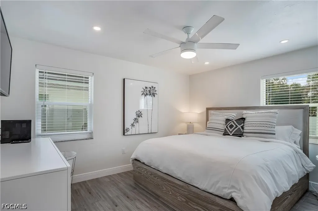 718 103rd Avenue N Naples FL 34108