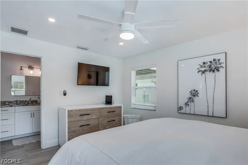 718 103rd Avenue N Naples FL 34108