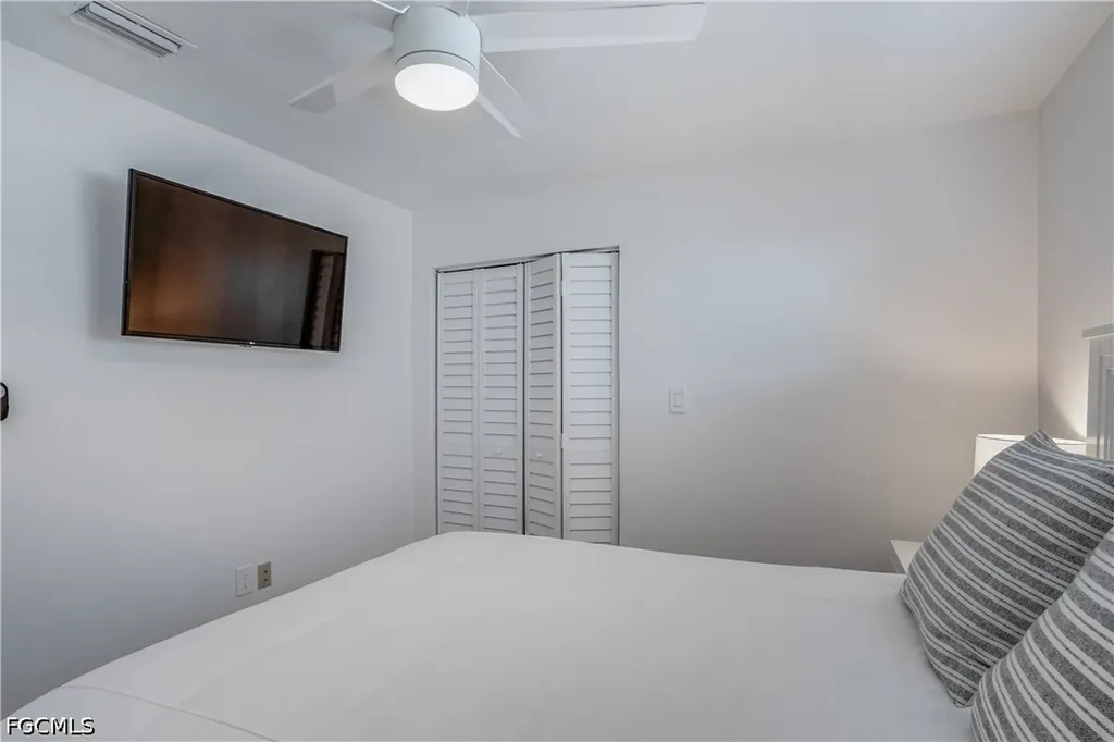 718 103rd Avenue N Naples FL 34108