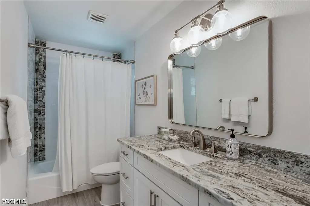 718 103rd Avenue N Naples FL 34108