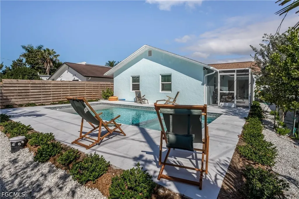 718 103rd Avenue N Naples FL 34108