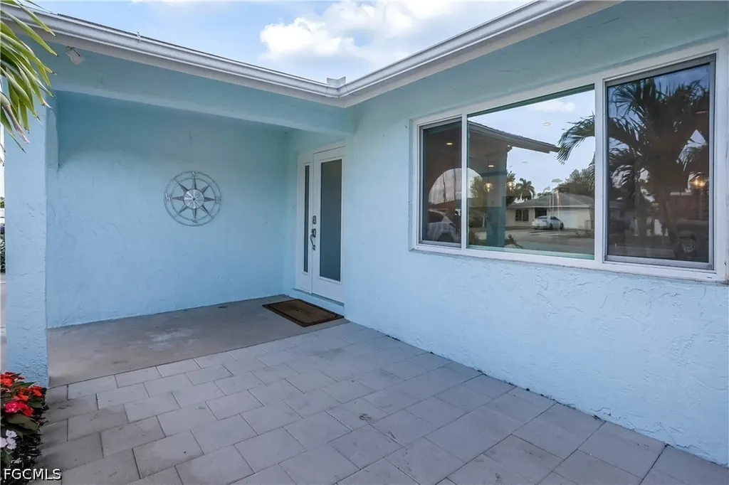 718 103rd Avenue N Naples FL 34108