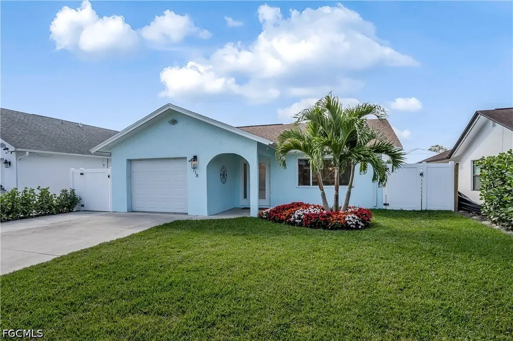 718 103rd Avenue N Naples FL 34108