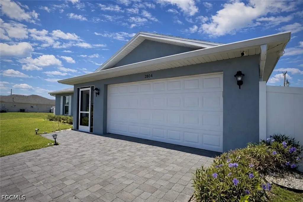 Cape Coral FL, 2804 NE 2nd Place