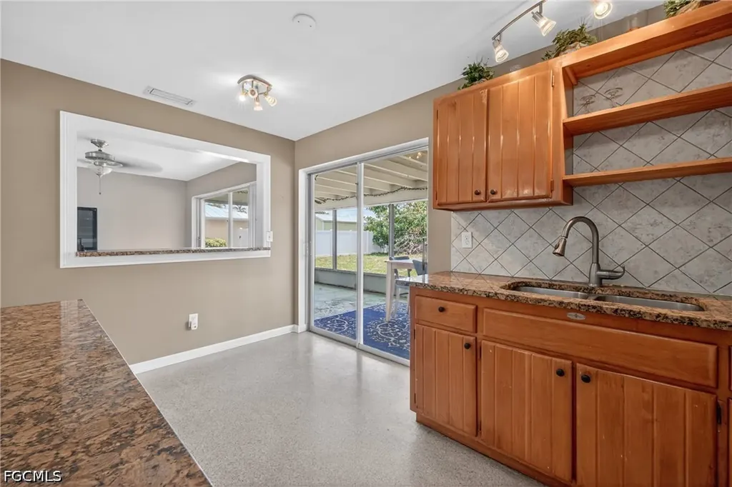 1146 SE 35th Terrace Cape Coral FL 33904