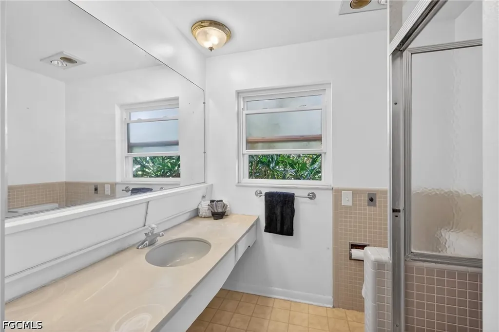 1146 SE 35th Terrace Cape Coral FL 33904