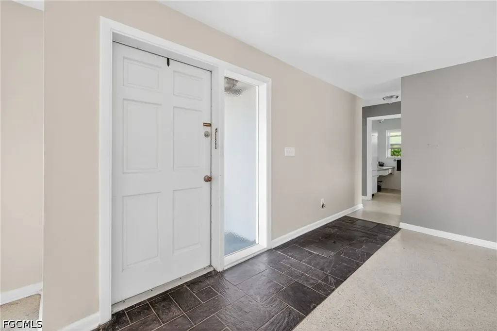 1146 SE 35th Terrace Cape Coral FL 33904