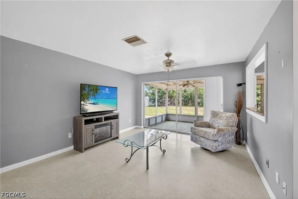 1146 SE 35th Terrace Cape Coral FL 33904