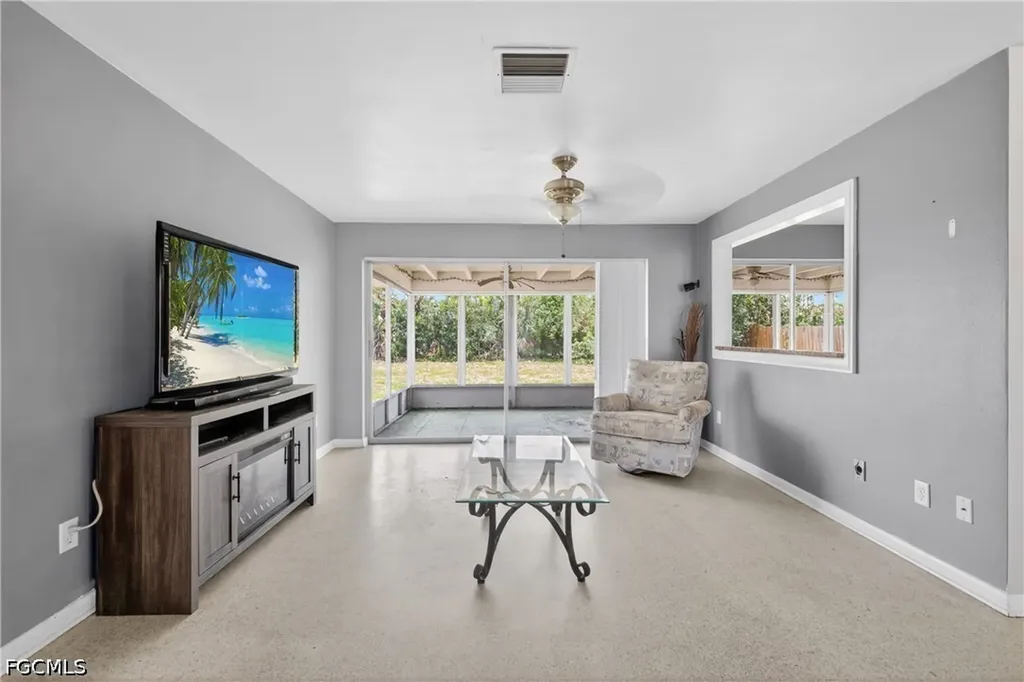 1146 SE 35th Terrace Cape Coral FL 33904