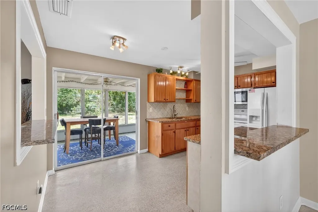 1146 SE 35th Terrace Cape Coral FL 33904