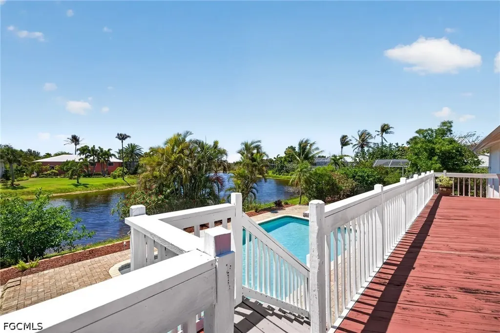 713 Durion Court Sanibel FL 33957