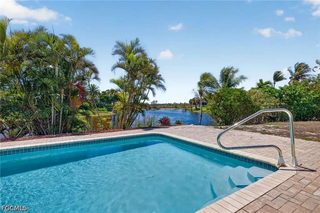 713 Durion Court Sanibel FL 33957