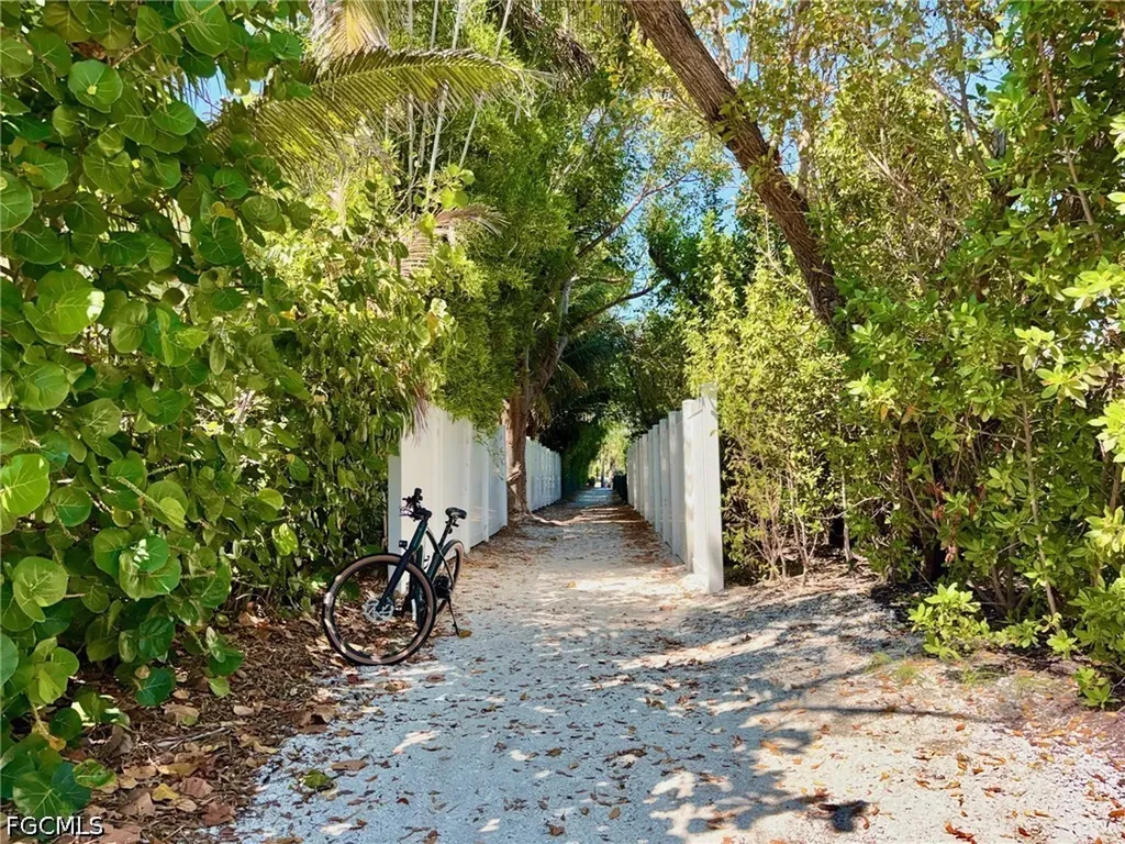 713 Durion Court Sanibel FL 33957