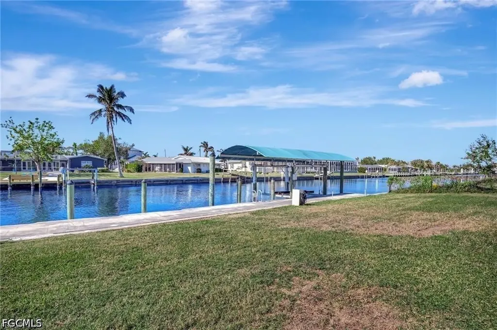250 Bangsberg Road SE Port Charlotte FL 33952